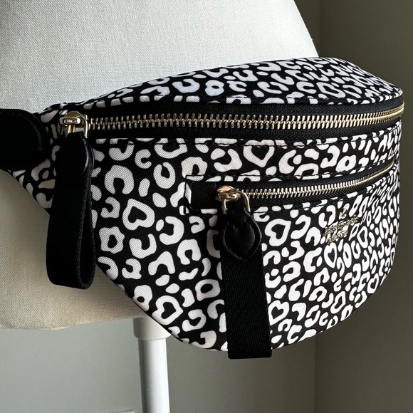 Kate Spade Chelsea Leopard Heart Belt Bag animal print black white - Picture 10 of 16